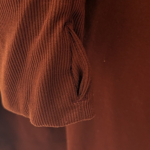 Women's Plus XXL Tunic Sweatshirt Rust/Brown - Picture 8 of 9